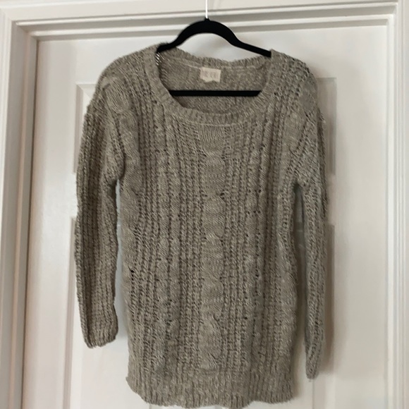 Grey sweater - Picture 1 of 3